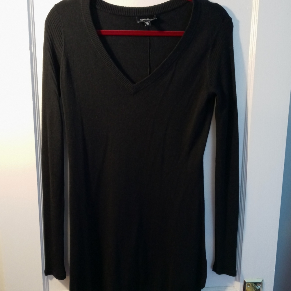 Bebe V-Neck Sweater with Hi/Low Hem